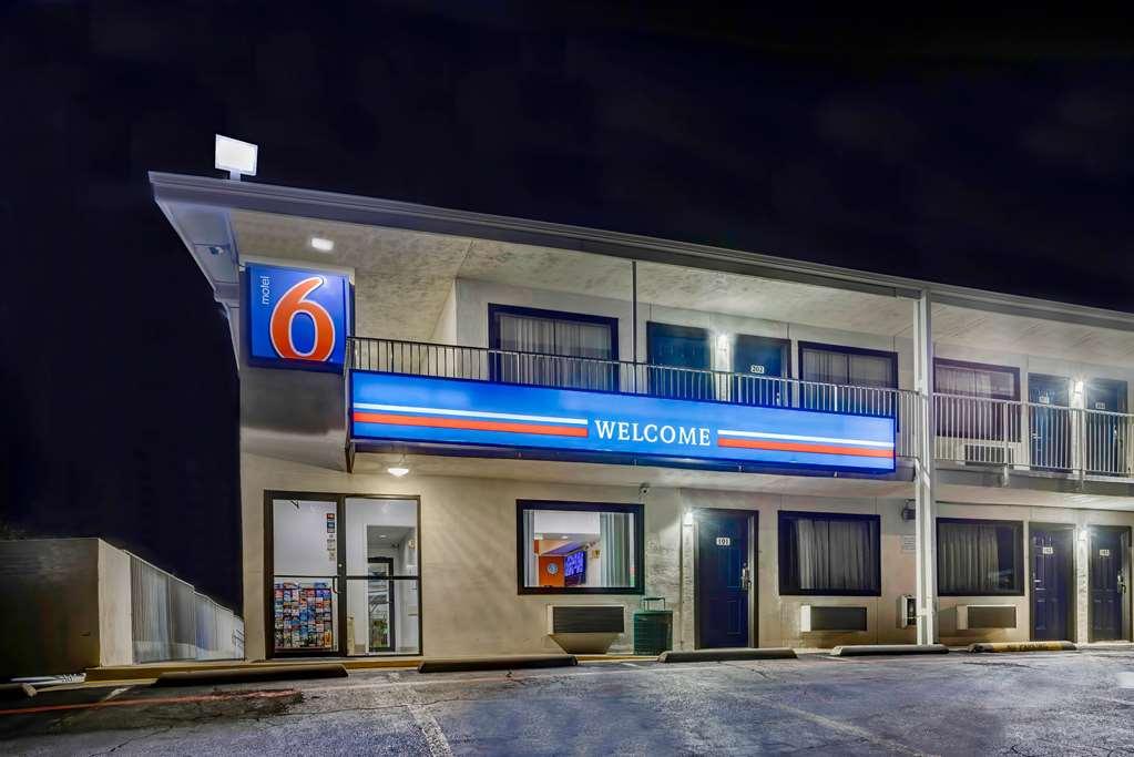 Motel 6 Denton, Tx - Unt Dış mekan fotoğraf
