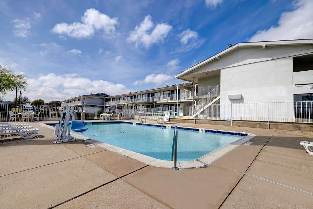 Motel 6 Denton, Tx - Unt Konforlar fotoğraf