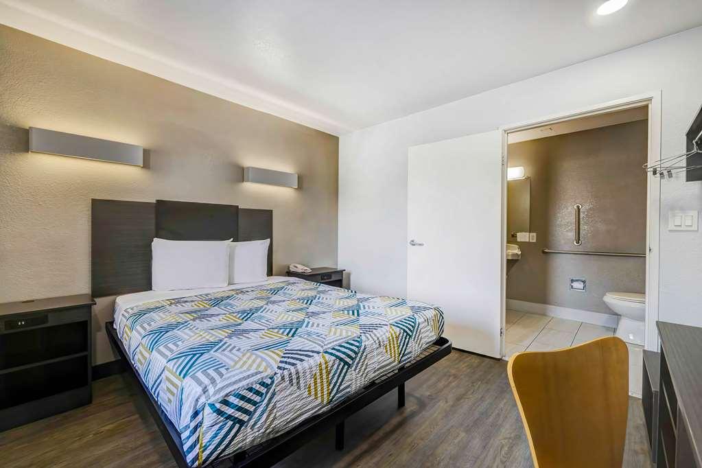 Motel 6 Denton, Tx - Unt Oda fotoğraf