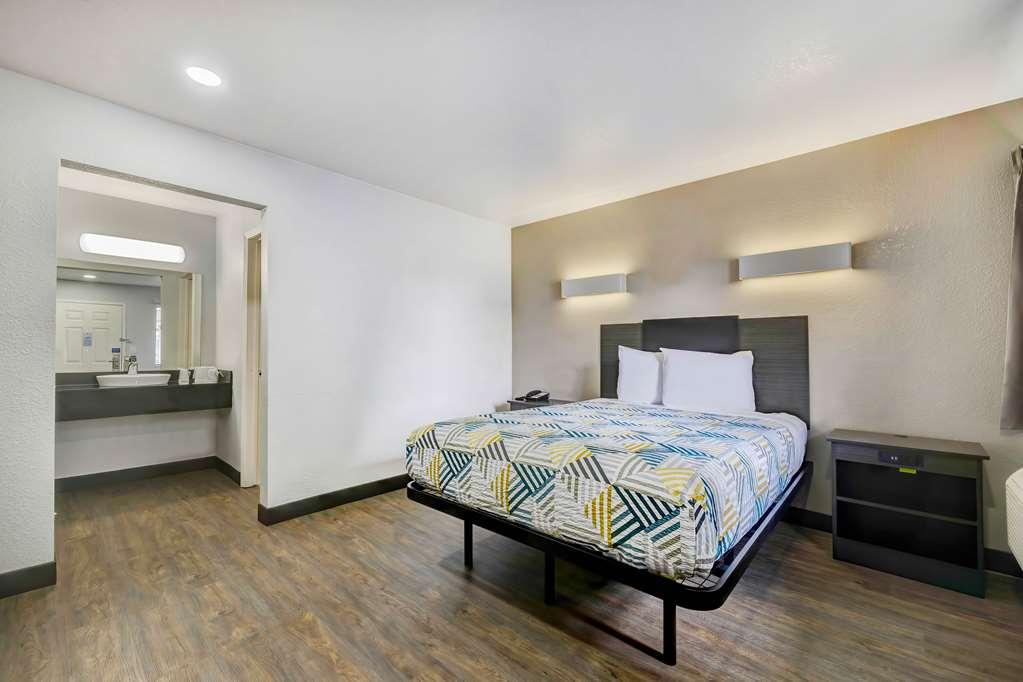 Motel 6 Denton, Tx - Unt Oda fotoğraf