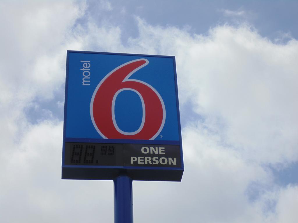Motel 6 Denton, Tx - Unt Dış mekan fotoğraf